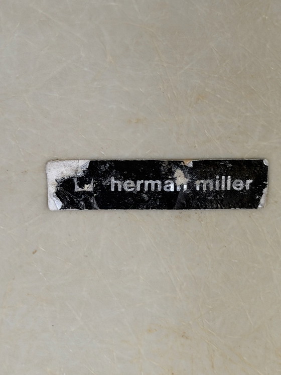 Fauteuil à bascule vintage Eames RAR -Herman Miller- noyer – Fauteuils d'appoint, Verre (photo 9 of 9)