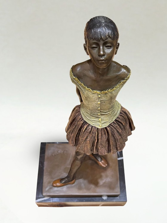 Image 1 of After Edgar Degas – Grande sculpture en bronze polychrome – Danseuse – Socle marbre – 38 cm - 5,4kg