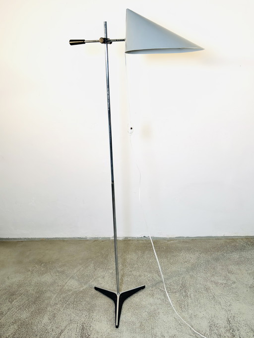 D-2003 BODENLAMPE VON JAN JASPERS FÜR RAAK AMSTERDAM, NIEDERLANDE, 1950er Jahre