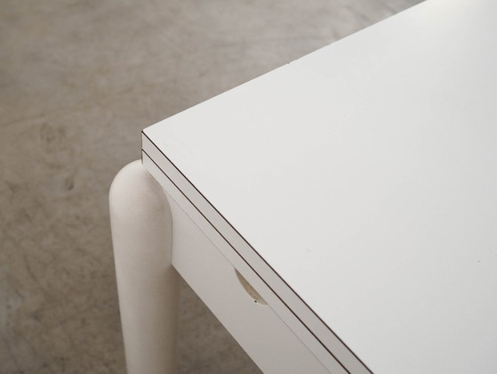 Image 1 of White extendable table, Italian design, 1980s, made in Italy