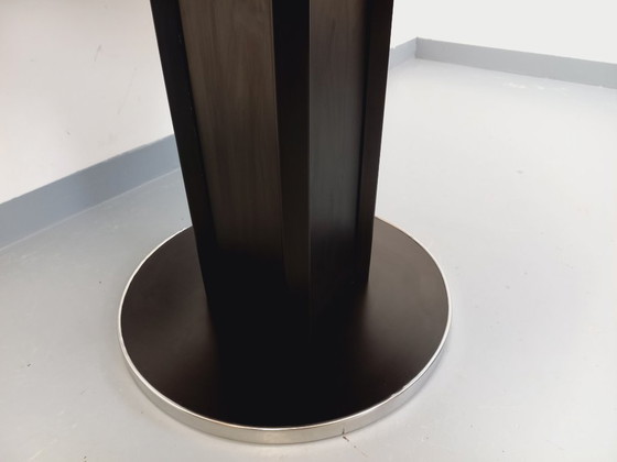Image 1 of Table ronde de repas vintage en mélaminé esprit bois noir et métal chromé style Space Age / Diner des années 70 avec rallonge in