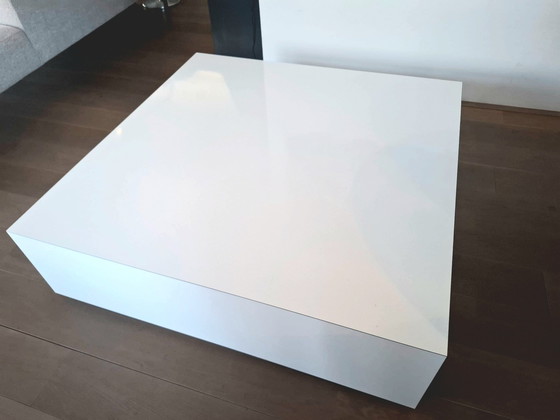 Image 1 of Unique white design table 120x120