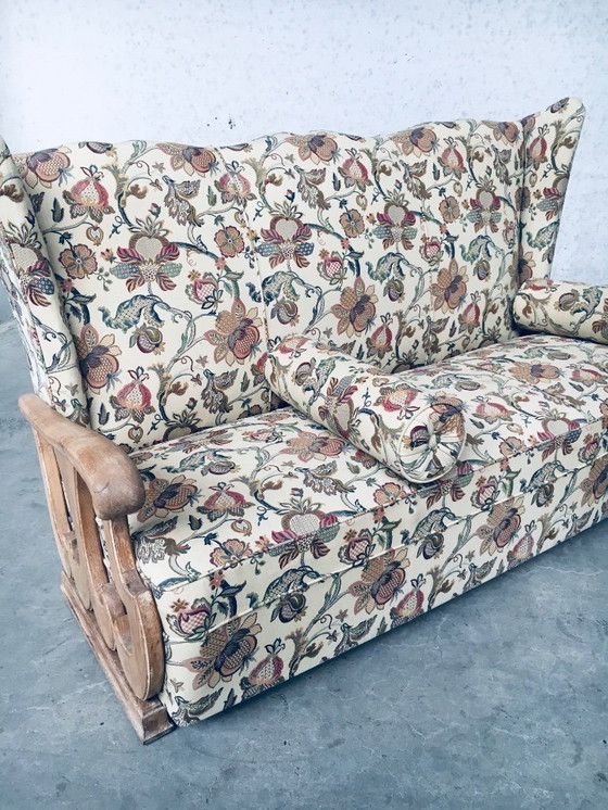 Image 1 of Dreisitzer-Sofa mit hoher Ohrenlehne im Stil der frühen 1900er Jahre