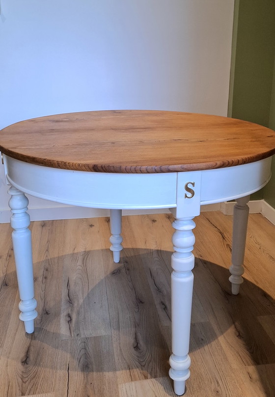 Image 1 of Tavolo vintage restaurato in rovere massello - Edizione Punti Cardinali