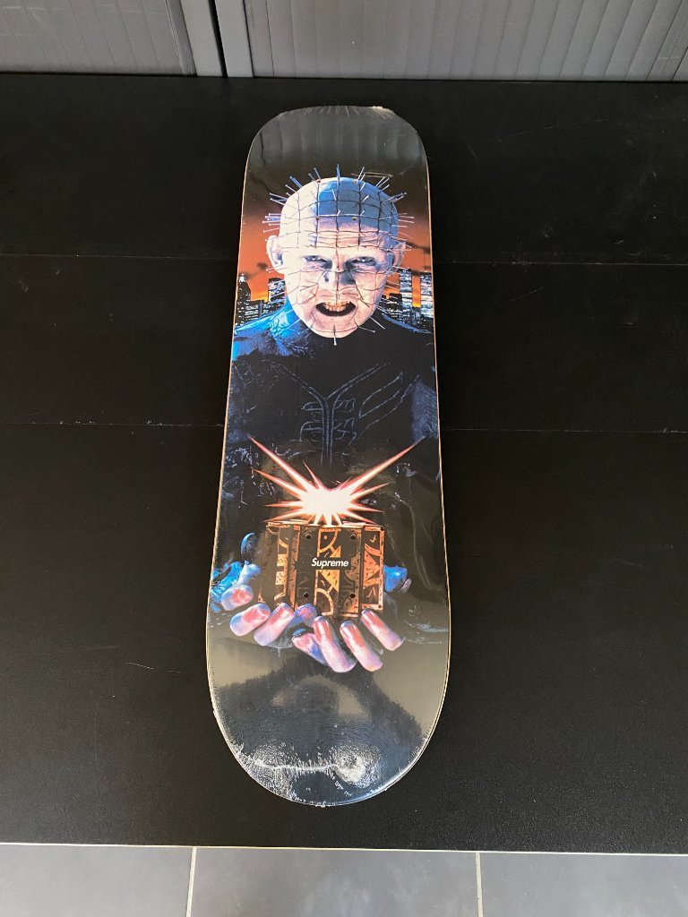 Supreme HELLRAISER Skateboard skate deck black 2018 | €260 | Whoppah