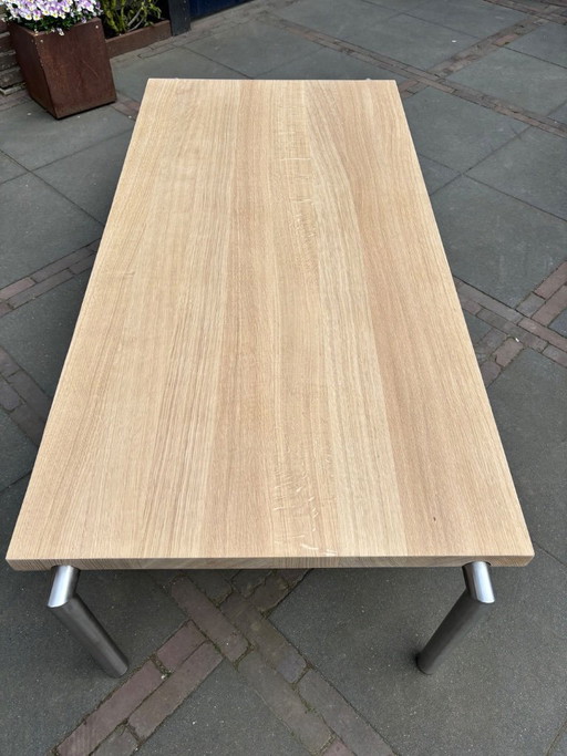 Mesa de centro con forma de pipas de Bert Plantagie