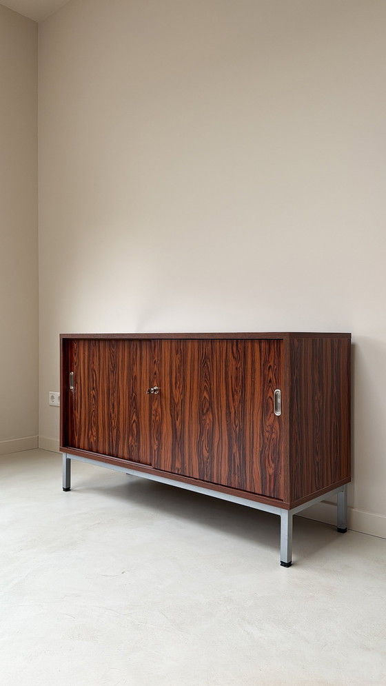 Image 1 of Palisanderschrank mit Schiebetüren