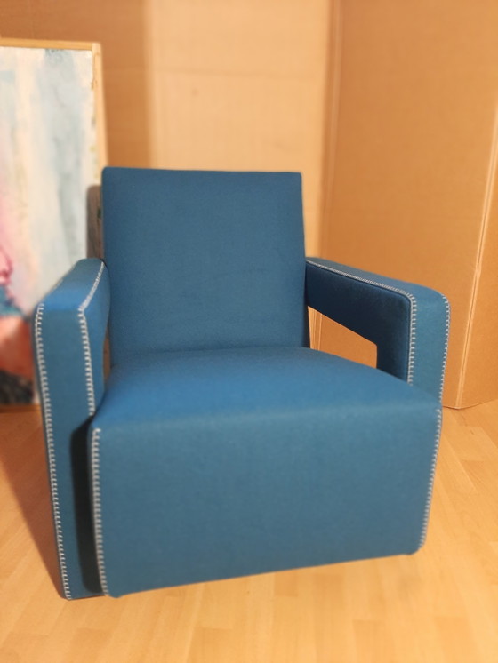 Image 1 of Cassina Utrecht 637, nueva, nunca usada, en tela de lana azul petróleo (serie 13L), costuras de caballo