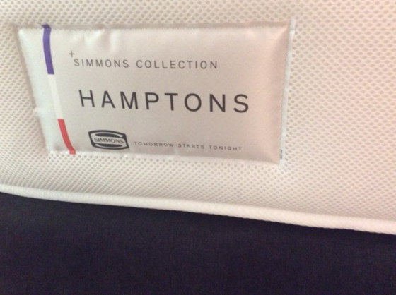 Image 1 of Simmons Hamptons MEDIUM Matras – Luxe Comfort & Optimale Ondersteuning