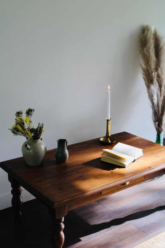 Image 1 of Table basse en pin massif