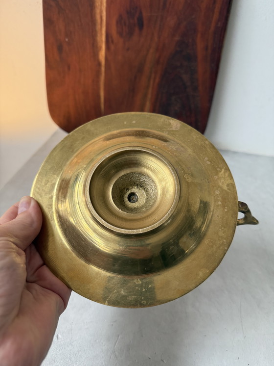 Image 1 of Heavy vintage brass candlestick with handle – classic model