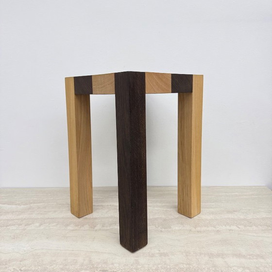 Sgabello in legno con motivo a scacchiera, Sgabelli, Marrone, Modern (foto 10 di 14)