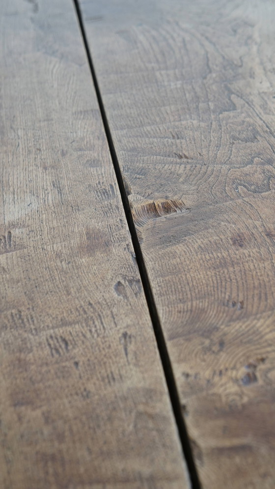 Image 1 of Vierkante Antieke Eettafel Gemaakt van Iepenhout