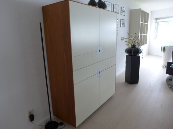 Personalisierter Castelijn-Diskschrank (KD-AA) – Nussbaum & Ahorn – Designklassiker – Buffetschränke (photo 2 of 4)