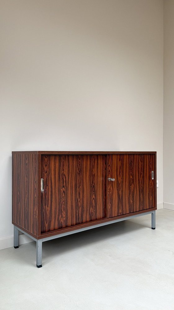 Image 1 of Palisanderschrank mit Schiebetüren