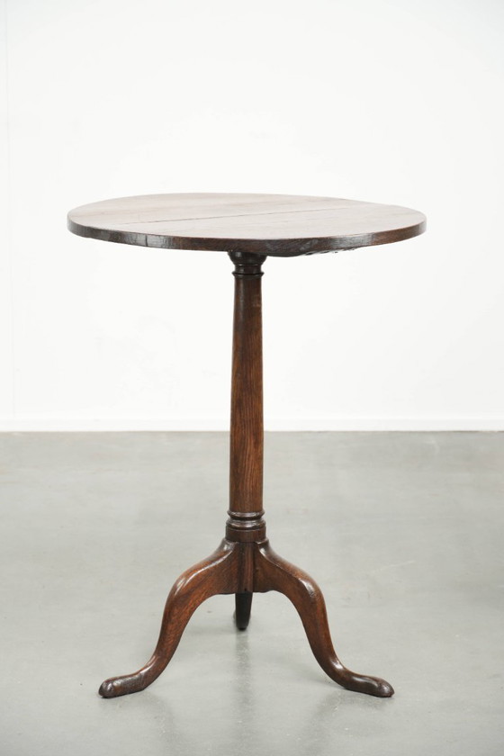Image 1 of Table d'appoint/table à vin ancienne en chêne anglais, datant de la fin du XVIIIe/début du XIXe siècle, d'une apparence luxueuse