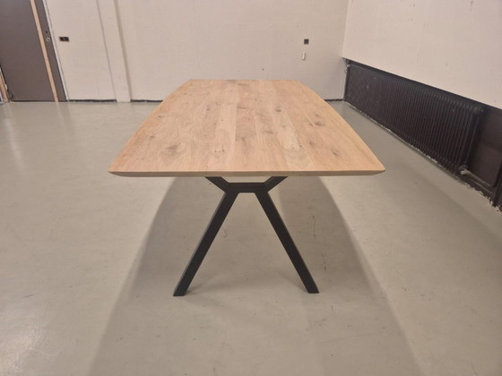 Image 1 of 50% SHOWROOM OUTLET - Montel Madison - Dining room table -