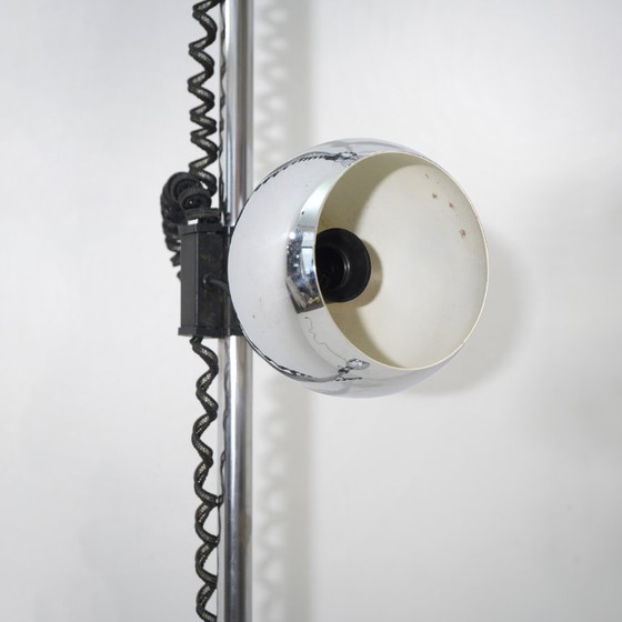 Lampe chromée du sol au plafond, années 1970 – Lampadaires, Metal (photo 9 of 13)