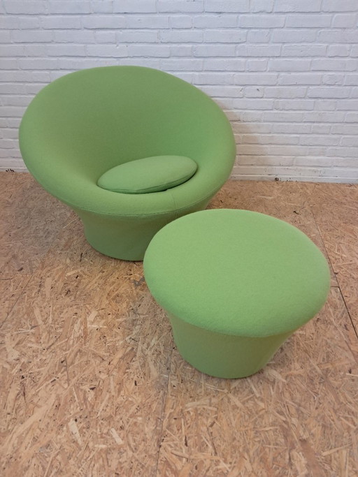 Artifort Mushroom With Footstool