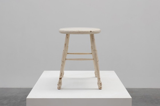 Image 1 of Sgabello basso rustico da fattoria in legno bianco, Francia ca. 1920