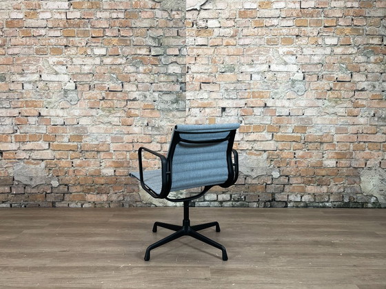 Vitra EA108 – Chaises de bureau, Metal, Textile (photo 5 of 16)