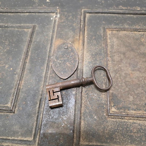 Image 1 of Antique English cast iron safe with key, mid 19th century