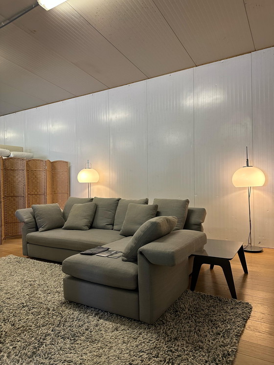 Image 1 of Divano angolare Minotti Collar con tavolino Minotti in condizioni nuove