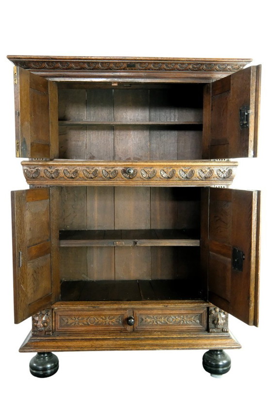 Image 1 of Fino armario Pilaster holandés del siglo XVII