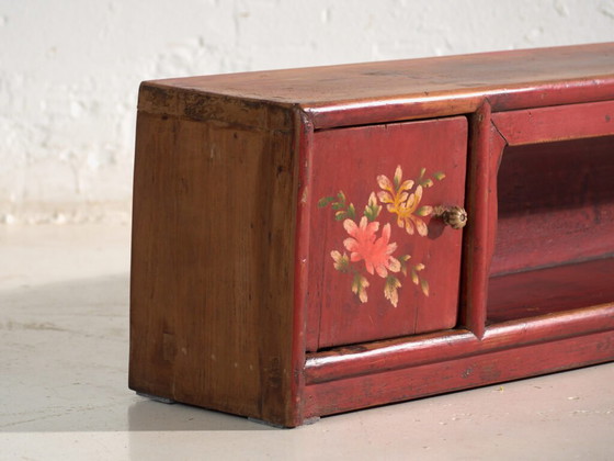 Antiker niedriger Schrank aus Ulmenholz – China, um 1900 – Sideboard, Gold, Iron, Rustic (photo 10 of 40)