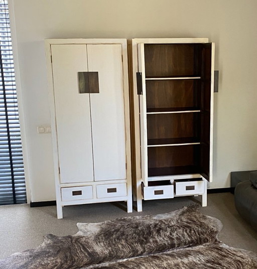 2 pièces d'armoires chinoises élégantes et "antiques".