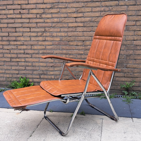 Image 1 of Vintage Maule Marga folding recliner chair with footrest - retro design in skai leather
