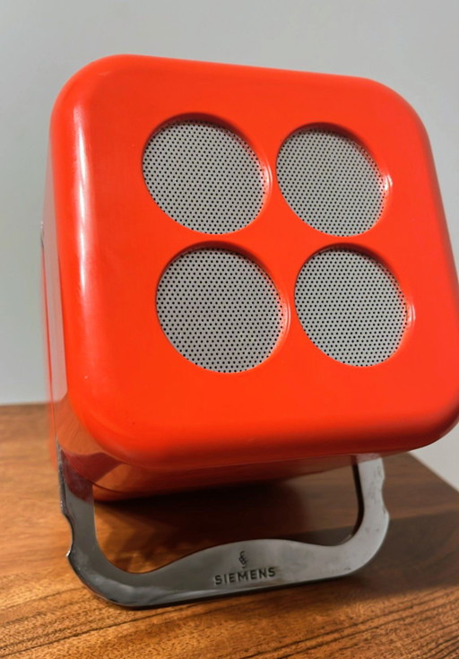 Bellini portable cube radio