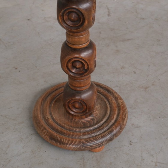 Image 1 of Mesa auxiliar o pedestal de madera francesa de mediados de siglo