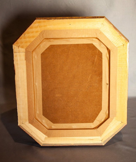 Image 1 of Panneau en bois sculpté orné d'une reproduction de Renoir. Cadre hexagonal.
