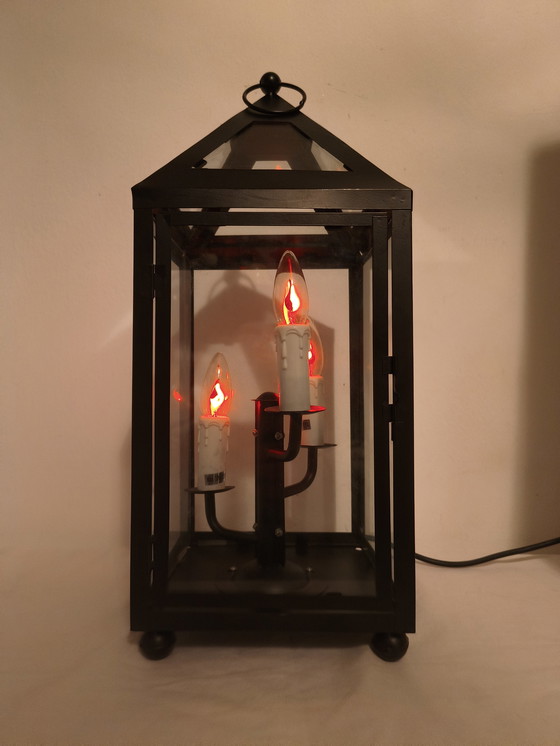 Image 1 of Klassische Laternen-Tischleuchte mit 3 Kerzenfassungen – schwarzes Metall und Glas