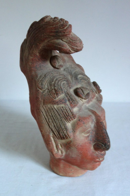 Oude Maya-hoofdsculptuur van koning Pakal
