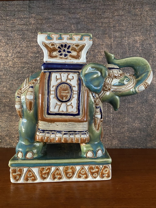 Vintage keramiek olifant plantentafel