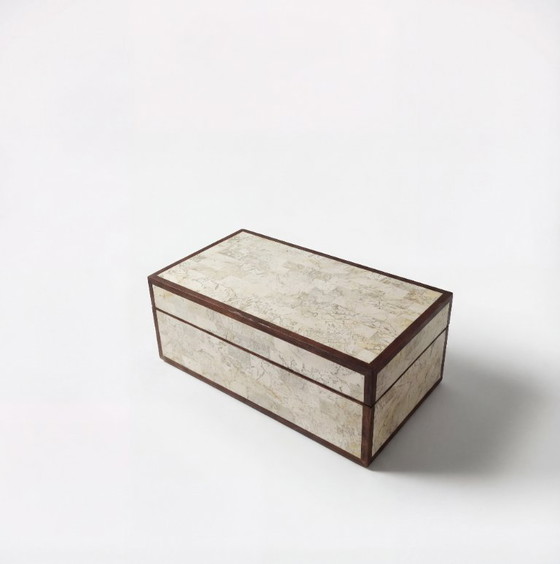 Image 1 of Gran caja de mármol y latón teselado de Maitland Smith, década de 1970