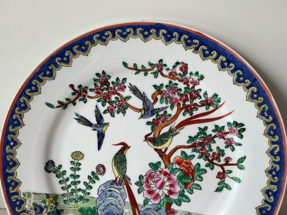 Image 1 of Chinese porcelain plate with bird and flower decoration in Famille Rose style – Qianlong brand