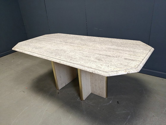 Image 1 of Vintage Italiaanse eettafel van travertijn en messing uit de jaren 70