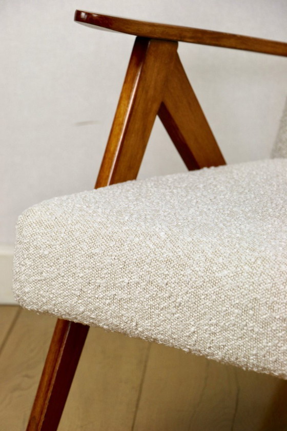 Image 1 of Vintage armchair B-310 VAR white structural boucle 1970s - beech-coloured wood
