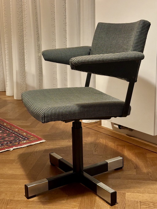 Gispen Office Chair Model 1645 (André Cordemeyer)