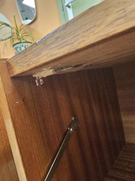 Image 1 of Twee Vintage Teak Fineer Nachtkastjes Kastjes Bedkastjes