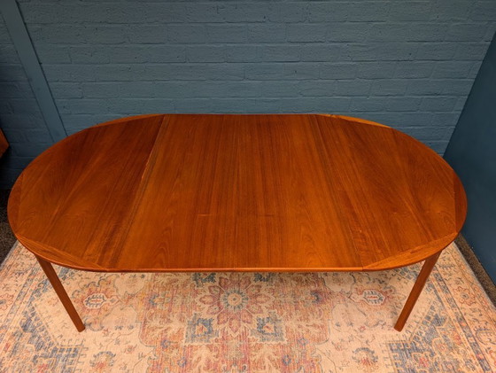 Image 1 of Vintage round extendable dining table, 1960s