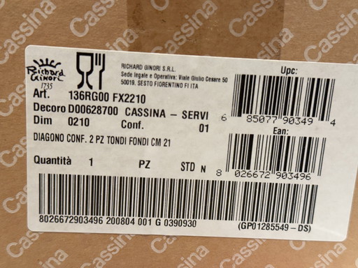 Service Cassina/Prunier neuve dans sa boîte