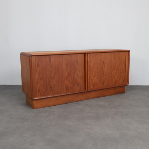 Deens modern teakhouten dressoir met roldeur van Kibaek Møbelfabrik, Denemarken, jaren 70