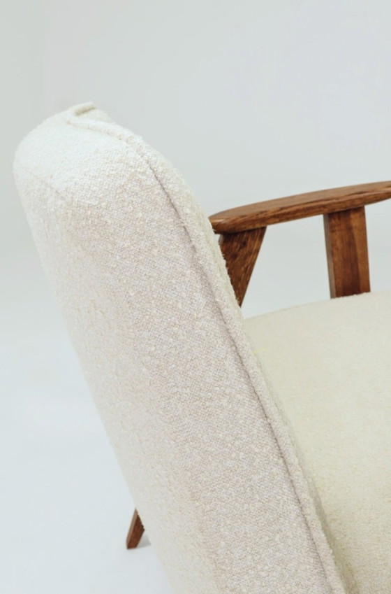 Image 1 of Vintage fauteuil beige bouclé Eikenhout ontwerp van Chierowsky 366