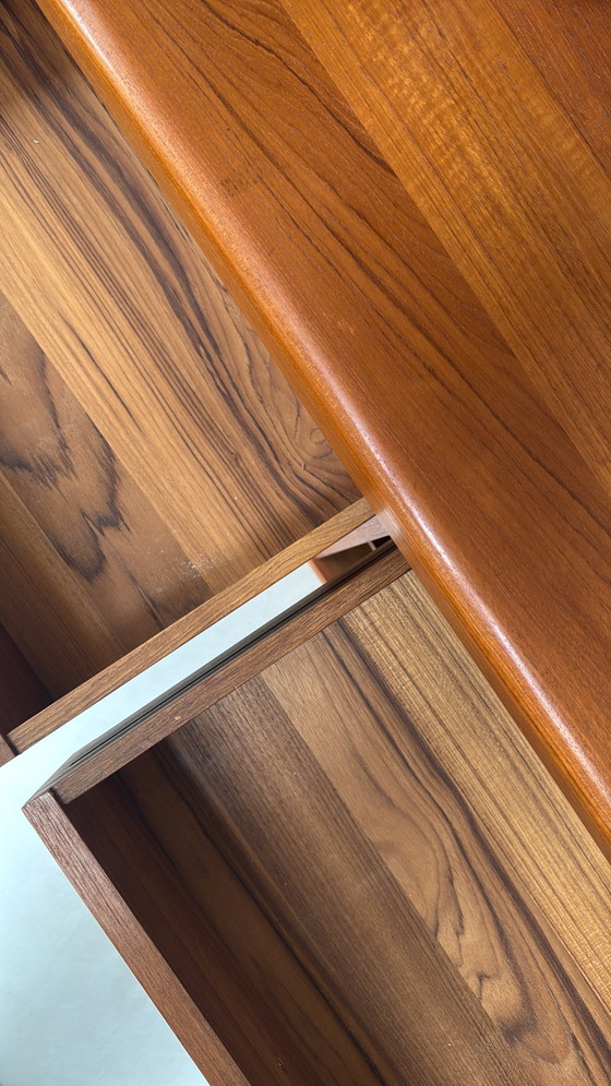 Image 1 of Vintage massief teak houten Dyrlund dressoir 