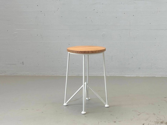 Elegante sgabello in legno e metallo di Søstrene Grene – Sgabelli, Wood (photo 4 of 8)