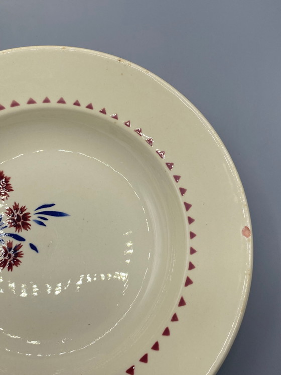 3 assiettes creuses en faïence de Lunéville – Décor floral Art déco – Fleurs rouges et bleues – Circa (photo 2 of 6)
